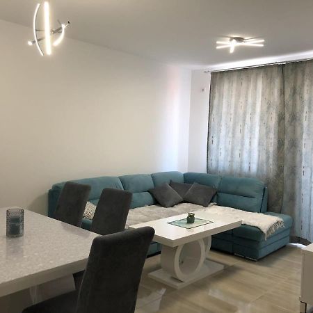 Apartman Sims Bijeljina Zewnętrze zdjęcie
