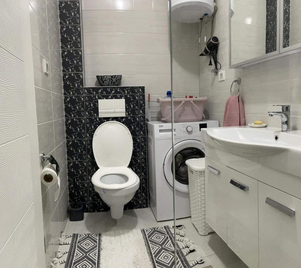 Apartman Sims Bijeljina Zewnętrze zdjęcie