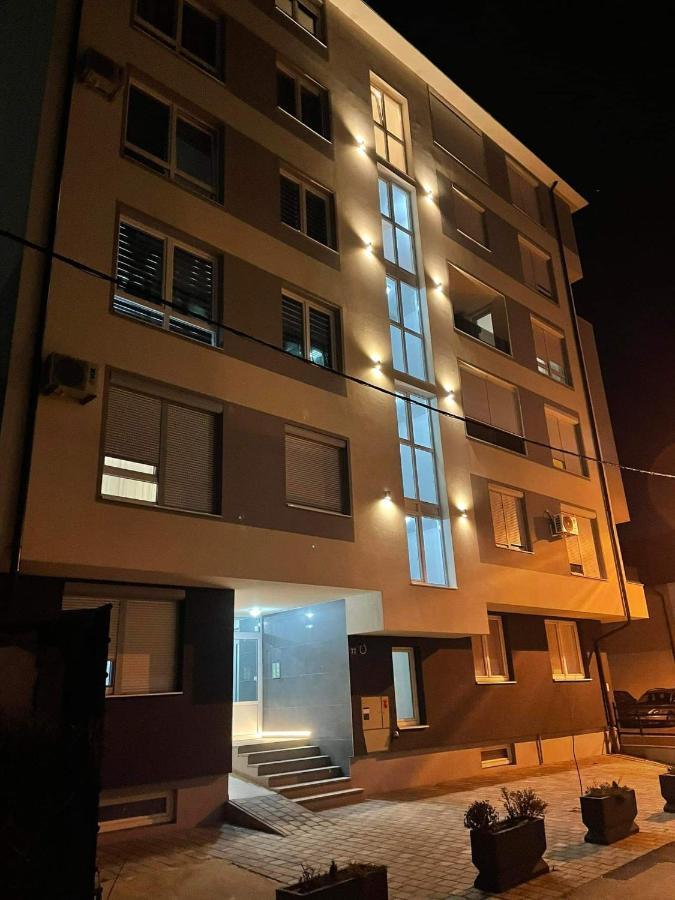 Apartman Sims Bijeljina Zewnętrze zdjęcie